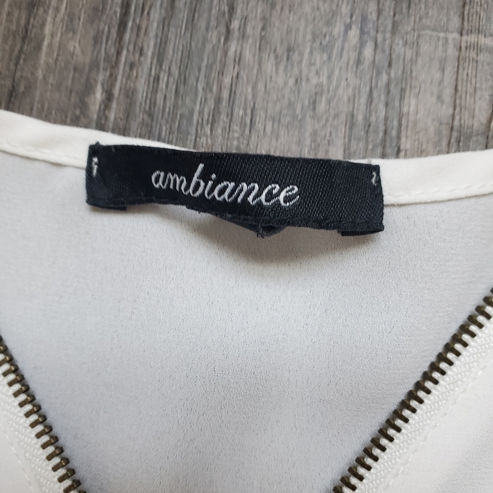 Zip Up Top - Picture 4 of 4